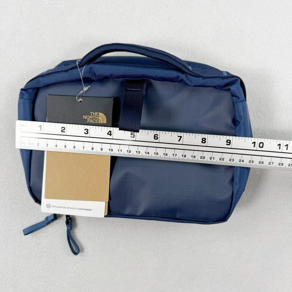 The North Face Base Camp Voyager Dopp Toiletry Kit Bag Size OS Shady Blue NEW